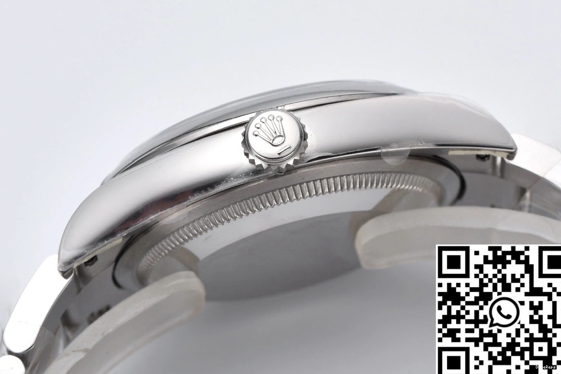 Clean Oyster Dial Blue Rolex Factory Perpetual 41MM Deep M124300-0003 1228